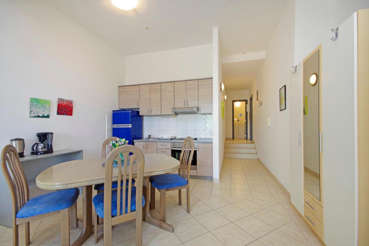 Matanovi Dvori Md Apartments Makarska Buitenkant foto