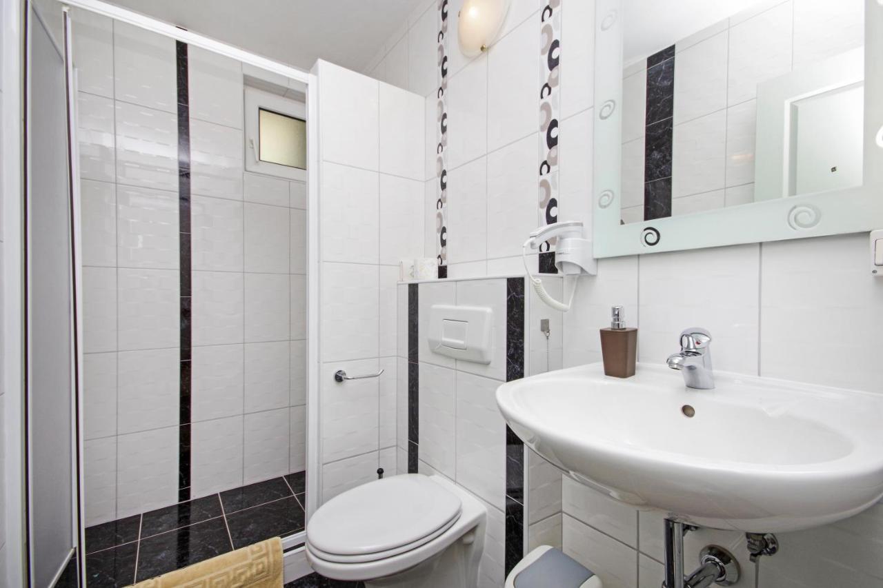 Matanovi Dvori Md Apartments Makarska Buitenkant foto